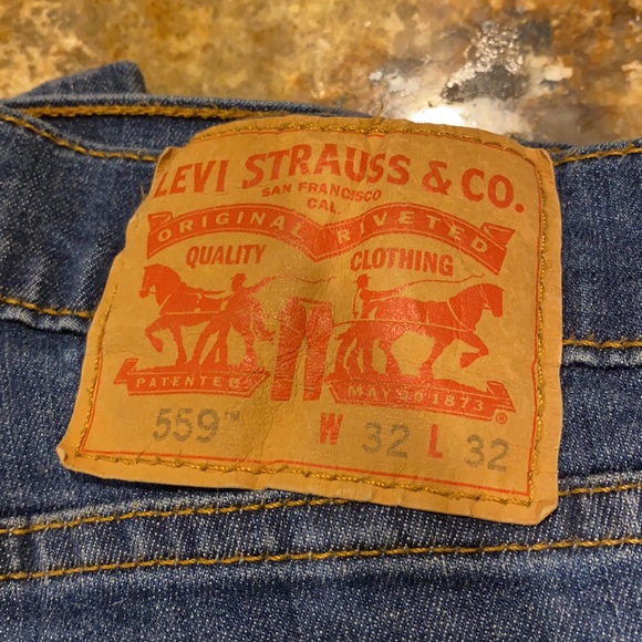 Men’s Levi’s - Picture 2 of 2